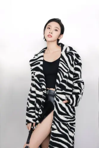 唐艺昕